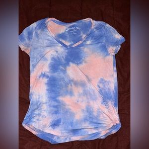 Aeropostale V-Neck T-Shirt